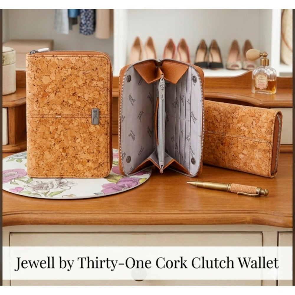 Jewell by Thirty-One Cork Clutch Wallet Natural Zip Around Organizer